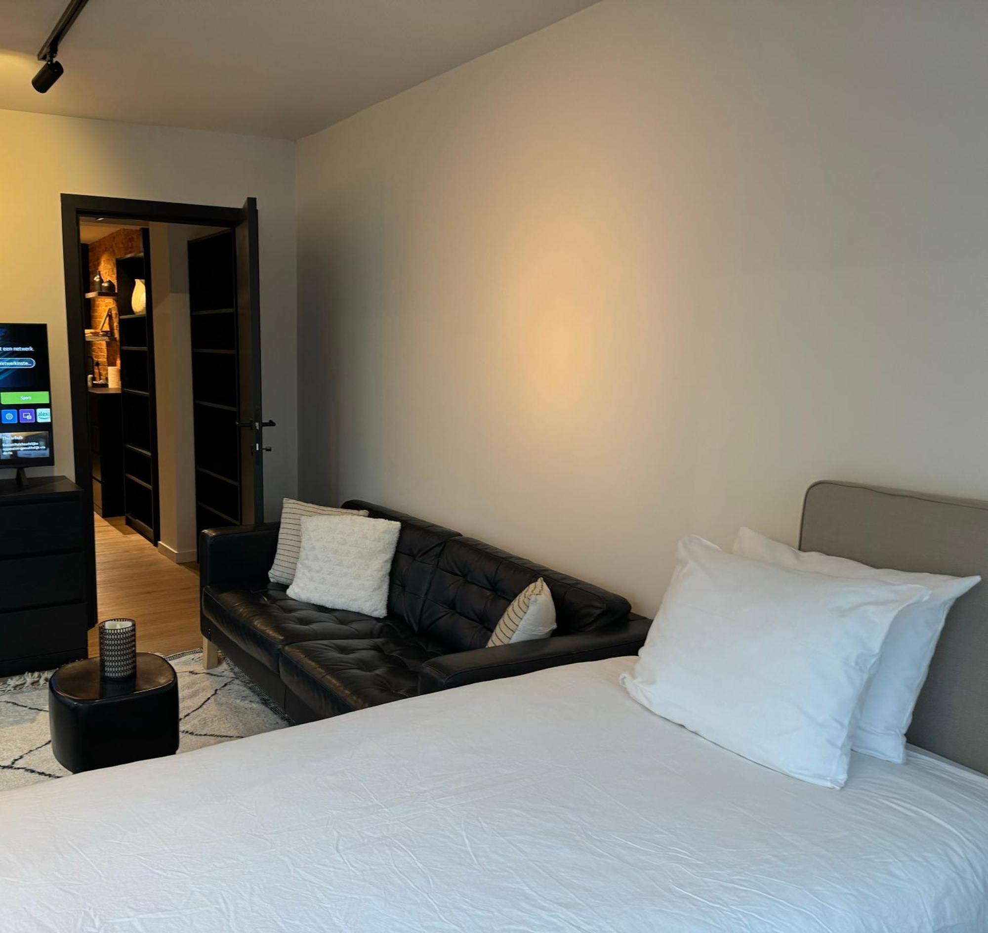 Luxury Apartment With Cosy Garden! Gent Buitenkant foto
